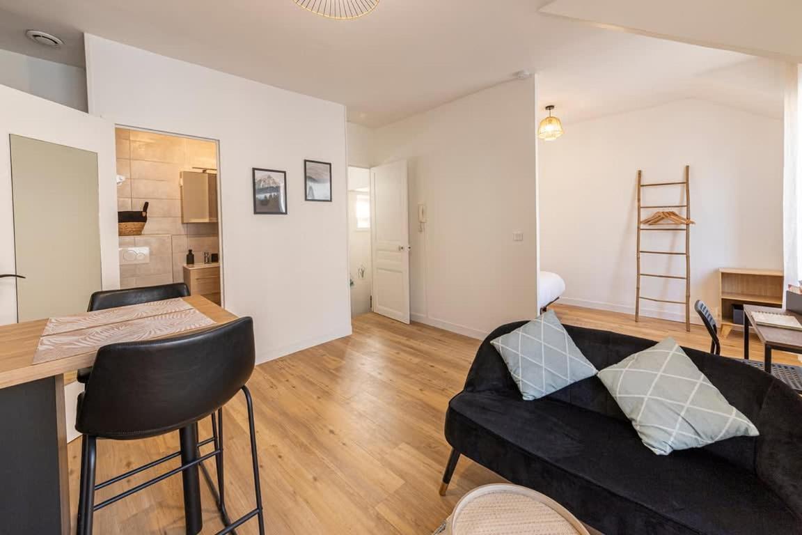 Coquelin - Joli Appartement Renove Ренн Экстерьер фото