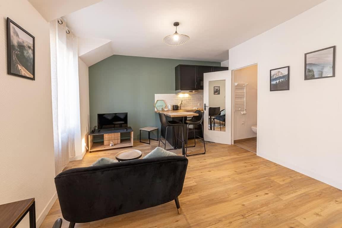 Coquelin - Joli Appartement Renove Ренн Экстерьер фото